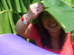 Vi under a banana leaf