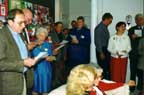 people_singing_2_thumb.jpg (12376 bytes)